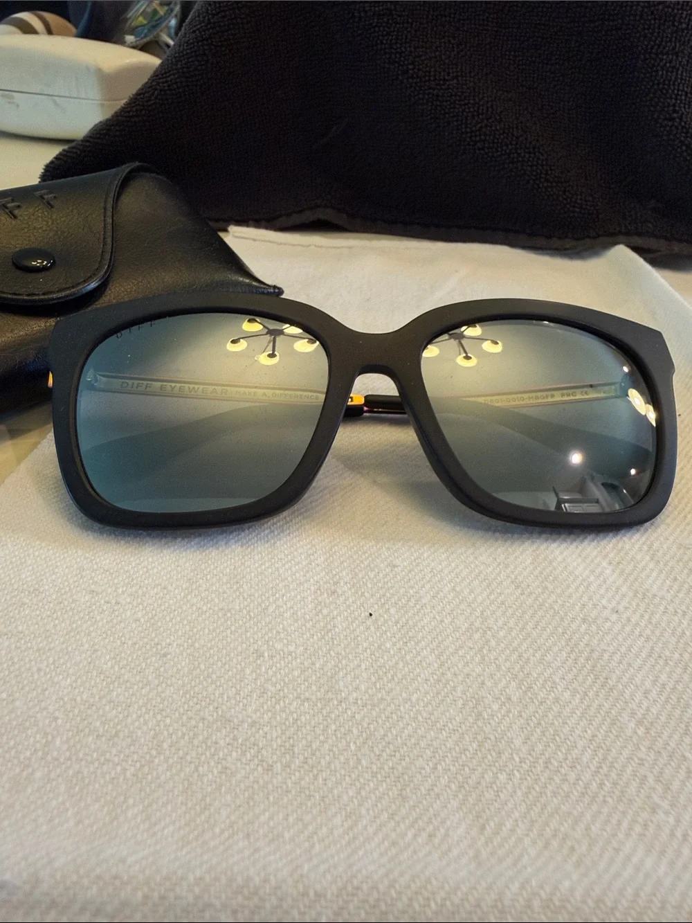 DIFF Bella Polarized Black Square Sunglasses with Mirrored Lenses